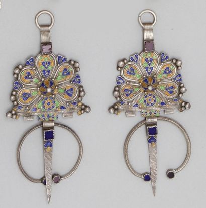 Paire de fibule en argent, Maroc, Ida ou...