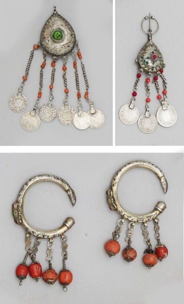 Deux fibules bermil et paire de boucles d'oreilles,...