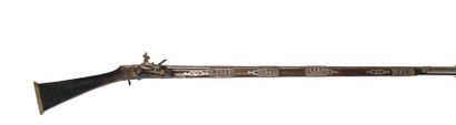 Fusil, mukhala, à platine à silex
Crosse...