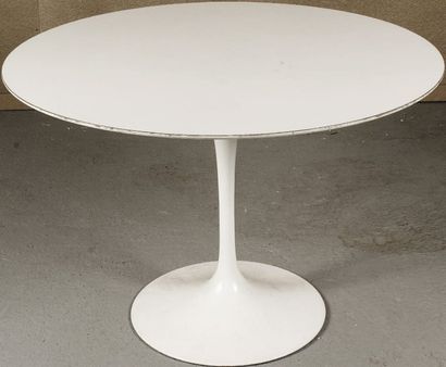 Eero SAARINEN (1910-1961) - Edition KNOLL
Table...