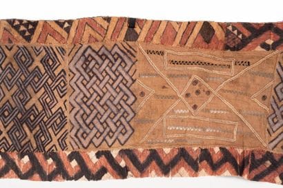 Ntshak ou Mapel, Pagne de danse en technique...
