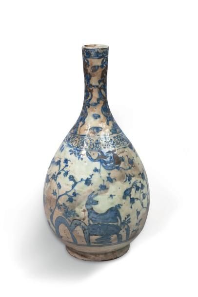 Bouteille à décor sinisant, Iran, déb. XIXe siècle...