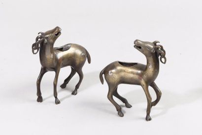 Chine, XVIIe siècle Paire de brûle-parfum...