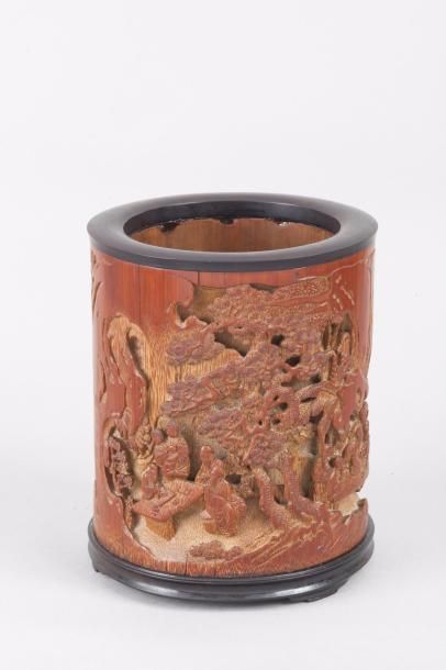 Chine, XXe siècle Porte-pinceaux bitong quadripode...