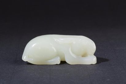 Chine, XXe siècle Petit sujet en jade céladon...