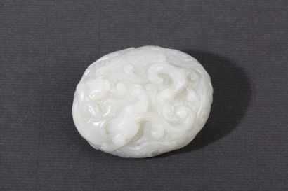 Chine, XVIII-XIXe siècle Sujet en jade céladon,...
