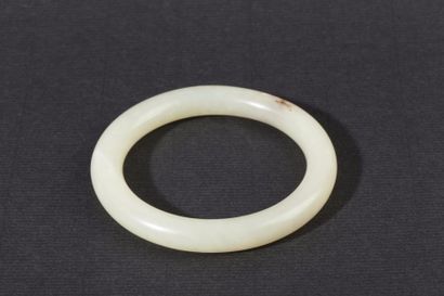 Chine, XXe siècle Petit bracelet jonc en...