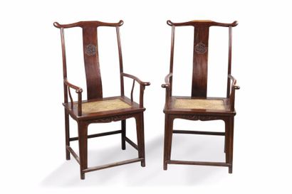 Chine, XXe siècle Paire de fauteuils Taishi...