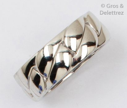 CARTIER
«?Dona?» - Bague en or gris tressé....