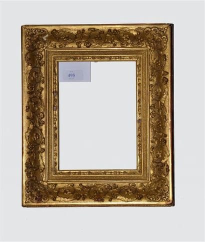 Petit CADRE en bois et stuc dorés à décor...