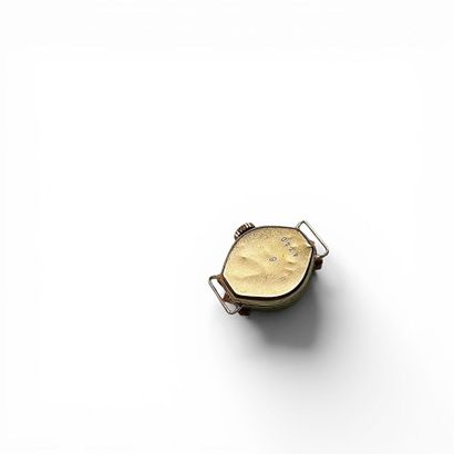 PETITE MONTRE de dame or jaune 18K (750 millièmes),...