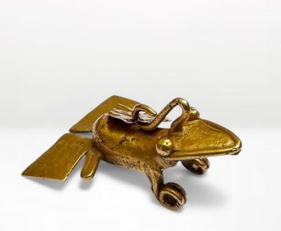 PENDENTIF GRENOUILLE
Or jaune probablement...