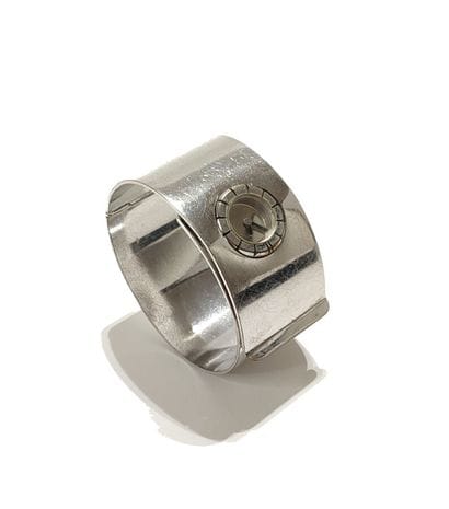 LANVIN Paris
BRACELET- MONTRE
en acier de...