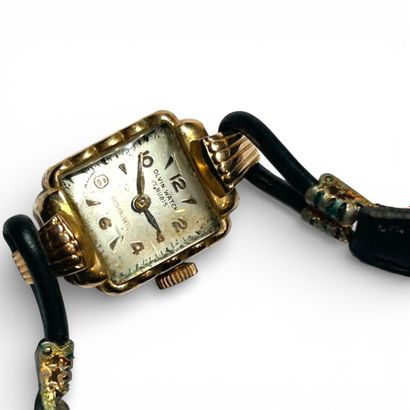 OLVIN WATCH
MONTRE BRACELET de dame en or...