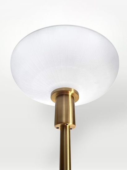 Ateliers Jean PERZEL 
LAMPADAIRE en métal...