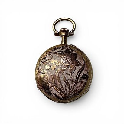 MONTRE DE COL en or jaune 18K (750 millièmes)...
