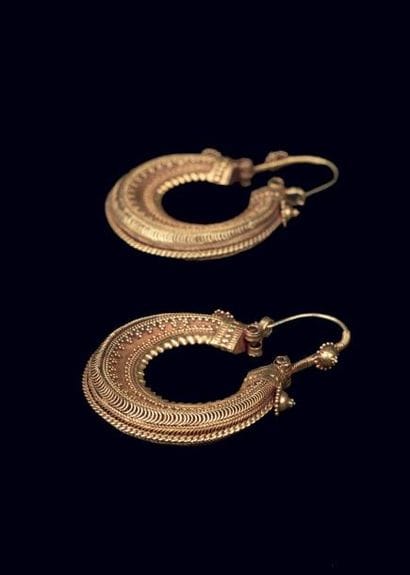 Paire de boucles d'oreilles - Inde du Nord
Or...