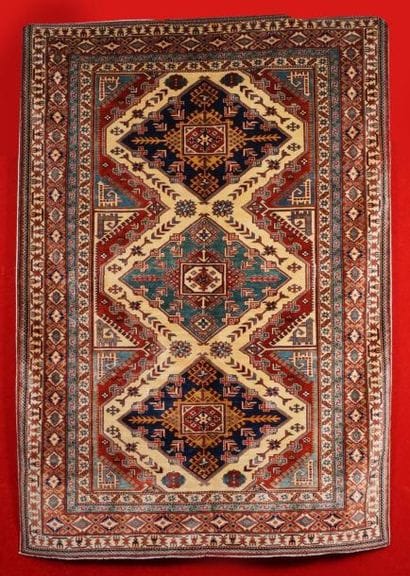 Tapis CHIRVAN (Caucase du Sud) à décor de...