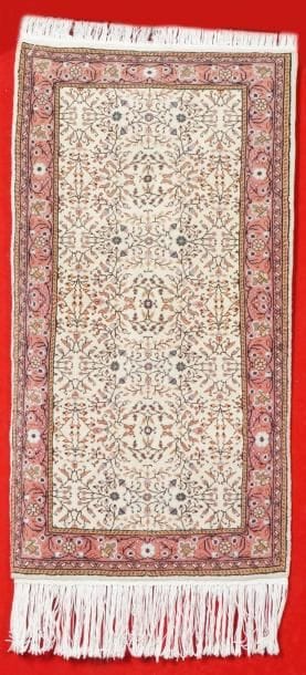 Tapis de CESAREE en Turquie vers 1975, à...