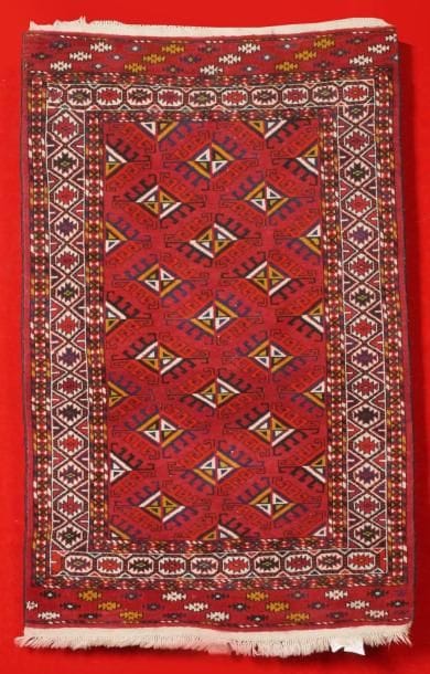 Tapis YOMOUD BOUKHARA RUSSE du milieu du...