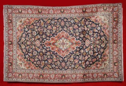 Fin tapis MAHAL SAROUK (Iran) à décor floral...