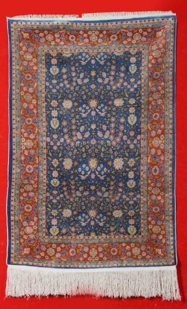 Très fin tapis HEREKE (Turquie) en soie vers...