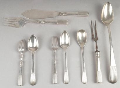 MÉNAGÈRE en argent portugais à spatule queue...