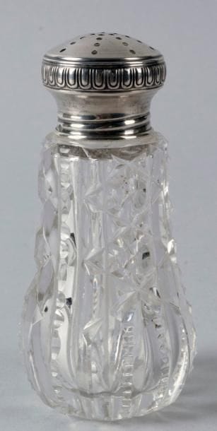 SAUPOUDROIR en cristal, monture argent à...