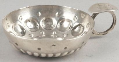 TASTE-VIN À APPUIE-POUCE en argent à décor...