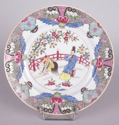 SAMSON, XIXe siècle
ASSIETTE en porcelaine...