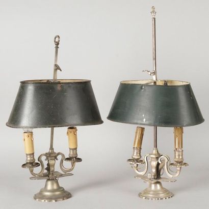 DEUX LAMPES BOUILLOTTES À DEUX LUMIÈRES de...
