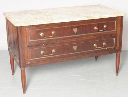 COMMODE RECTANGULAIRE à deux tiroirs en acajou,...