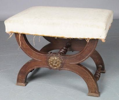 TABOURET en X en acajou massif et bronze...