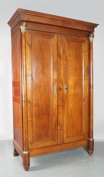 IMPORTANTE ARMOIRE d'époque Empire en merisier...