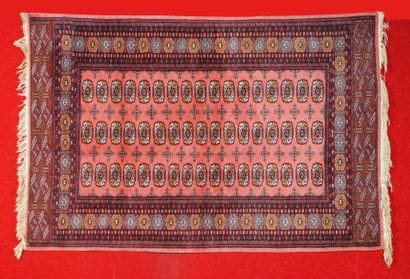 TAPIS MOULTANE (Pakistan, vers 1980) à décor...
