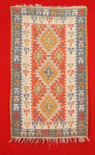 TAPIS KILIM-KONYA ( Turquie, vers 1980) à...