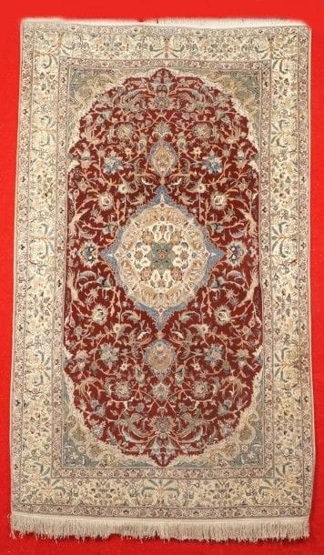 FIN TAPIS NAÏM-HABIBIAN (Iran, vers 1980)...