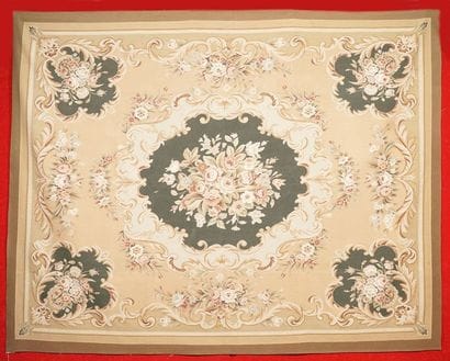 TAPIS au point ras dans le style d'Aubusson...