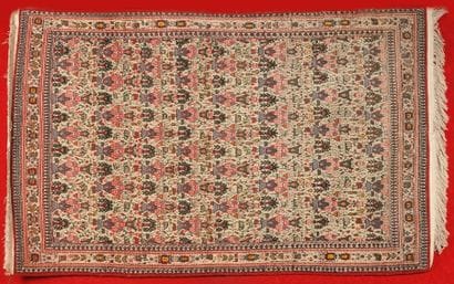 FIN TAPIS GHOUM ZIL-IL-SULTAN (Iran, époque...