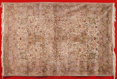 EXCEPTIONNEL ET FIN TAPIS SINO-HEREKE en...