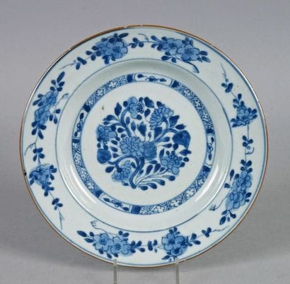CHINE, époque KANGXI (1622-1722)
ASSIETTE...