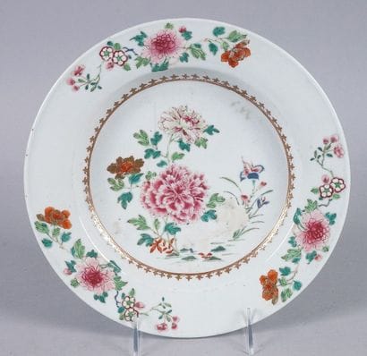 CHINE de Commande, Famille Rose, XVIIIe siècle
ASSIETTE...