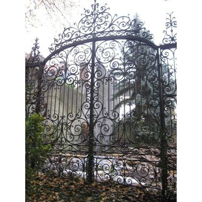 IMPORTANTE GRILLE DE PORTAIL de château en...