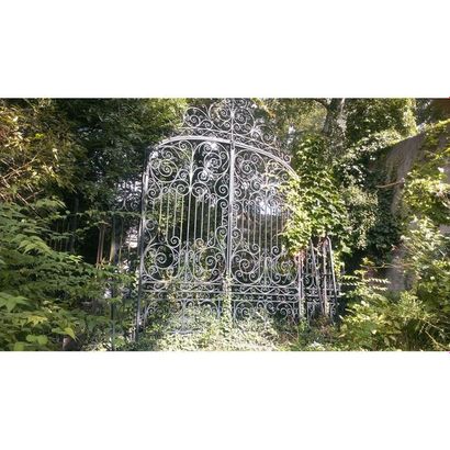 IMPORTANTE GRILLE DE PORTAIL de château en...