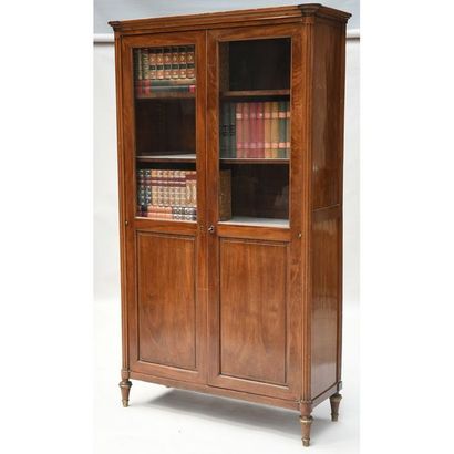 BIBLIOTHEQUE LOUIS XVI en acajou et placage...