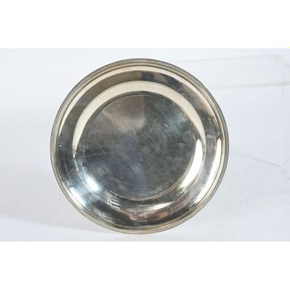 PLAT rond en argent massif poinçonné Minerve....