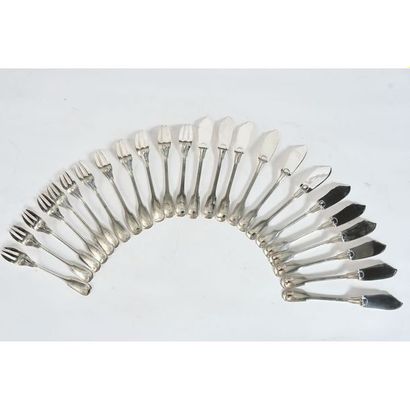 12 COUVERTS A POISSON en argent massif modèle...