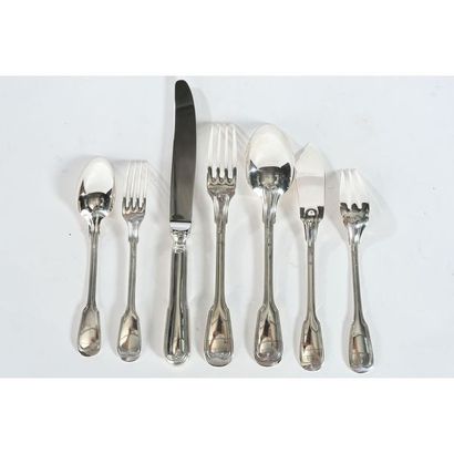 IMPORTANTE MENAGERE dans son coffret en argent...