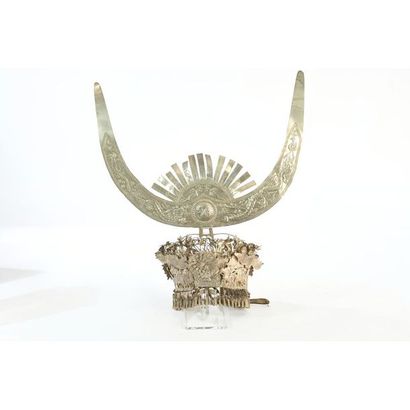 COIFFE DE MARIAGE en argent de la tribu MINKS...