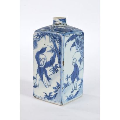 BOITE à thé en porcelaine de CHINE à décor...